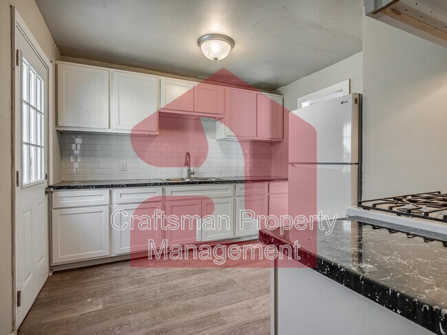 Building Photo - 1201 Carverdale Dr