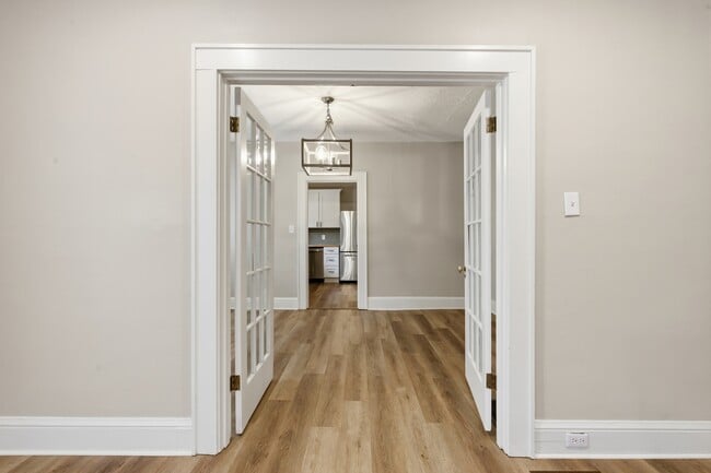 Building Photo - 1602 Branson Ave