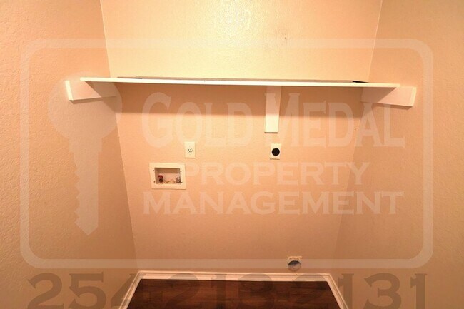 Building Photo - 3308 Cantabrian Dr