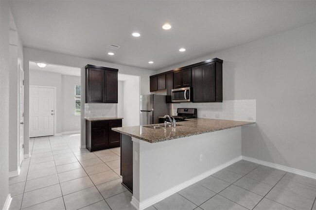 Building Photo - 1805 Artesian Spgs Xing
