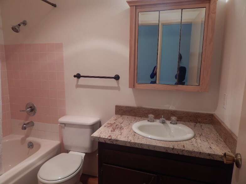 Building Photo - 21011 67th Ave W