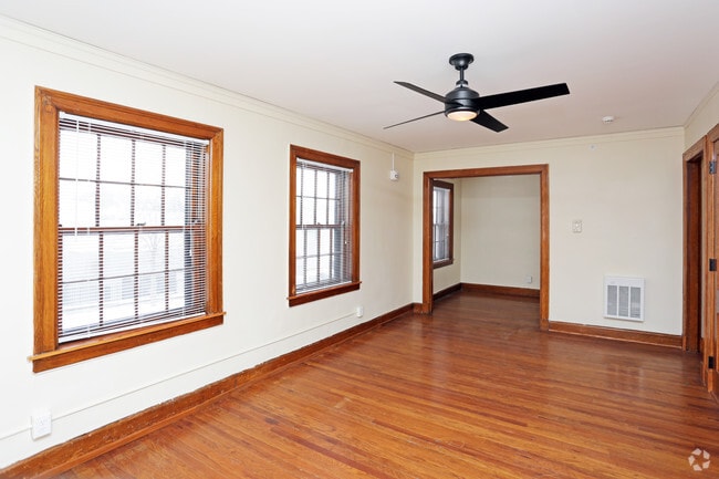 Living Room - Bryn Mawr Apartments