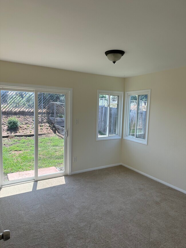 Building Photo - 3979 Mount Everest Blvd