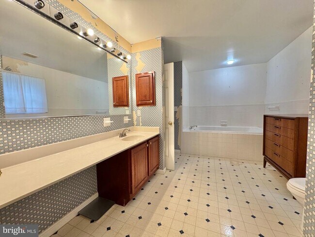 Building Photo - 6709 Towles Mill Rd