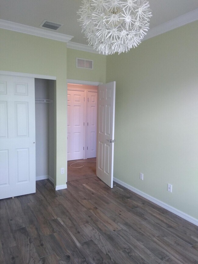 Building Photo - 1362 Turnbridge Dr