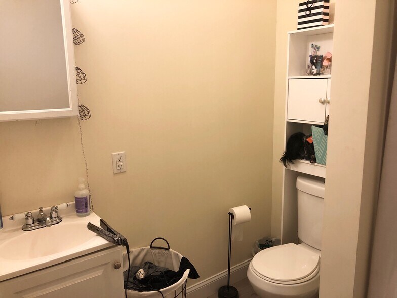 Building Photo - 1529 N 15th St