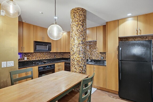 Building Photo - Modern Industrial Condo in the Heart of Downtown San Diego – Walk to Petco Park & Waterfront