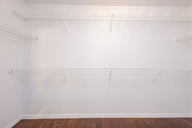 Building Photo - 1509 Heron Dr