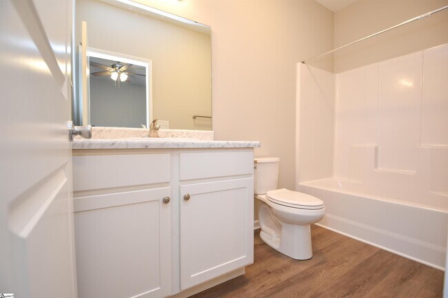 Building Photo - 105 Cunningham Rd