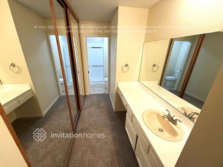 Building Photo - 25906 Adolfo Ct
