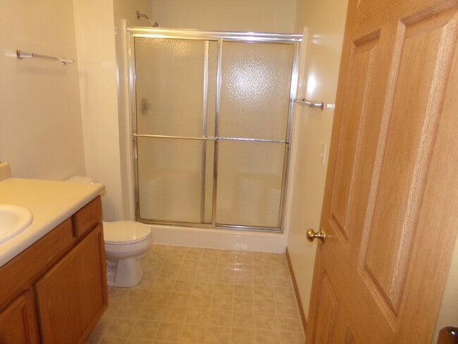 Building Photo - 106 Brookside Dr