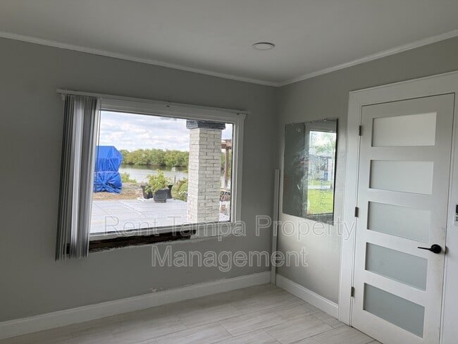 Building Photo - Neptune Drive - 1154 A