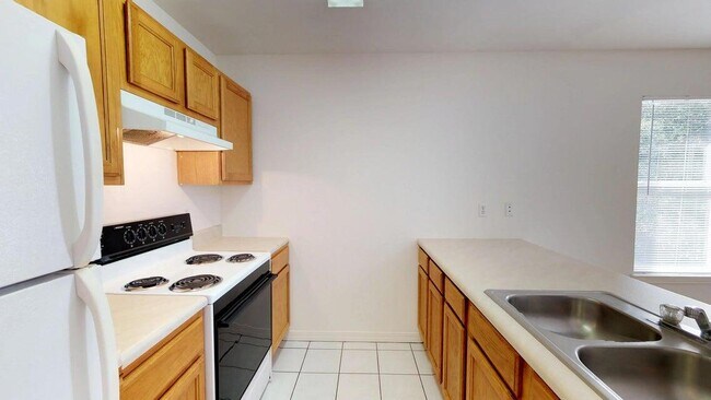 Building Photo - 1850 Norwood Ct
