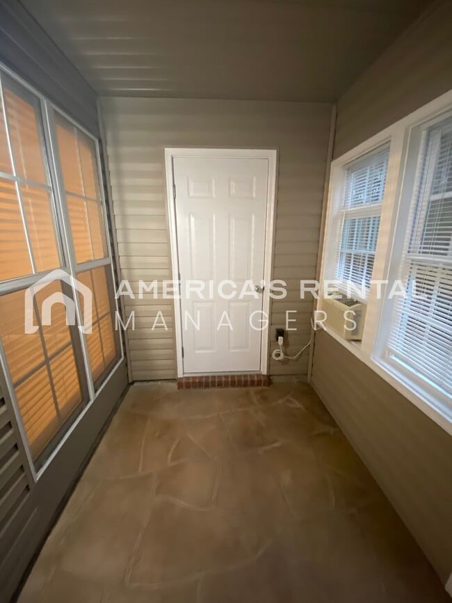 Building Photo - Townhome for rent in Pelham, AL! Available to View Now!