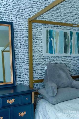 Building Photo - 1611 Central Ave