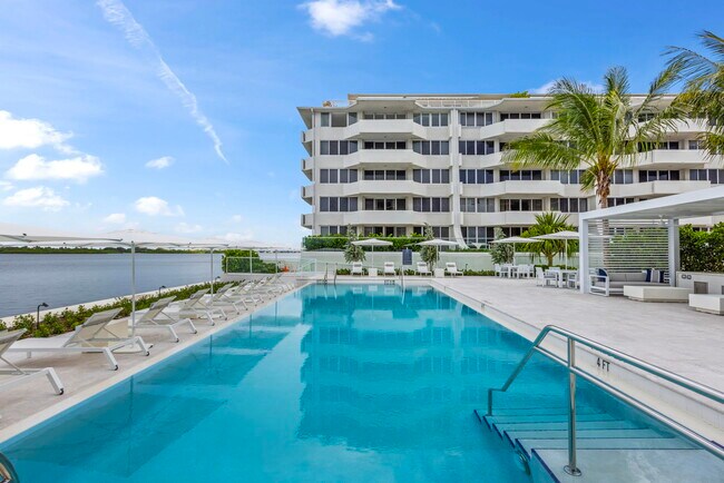 Building Photo - 2773 S Ocean Blvd