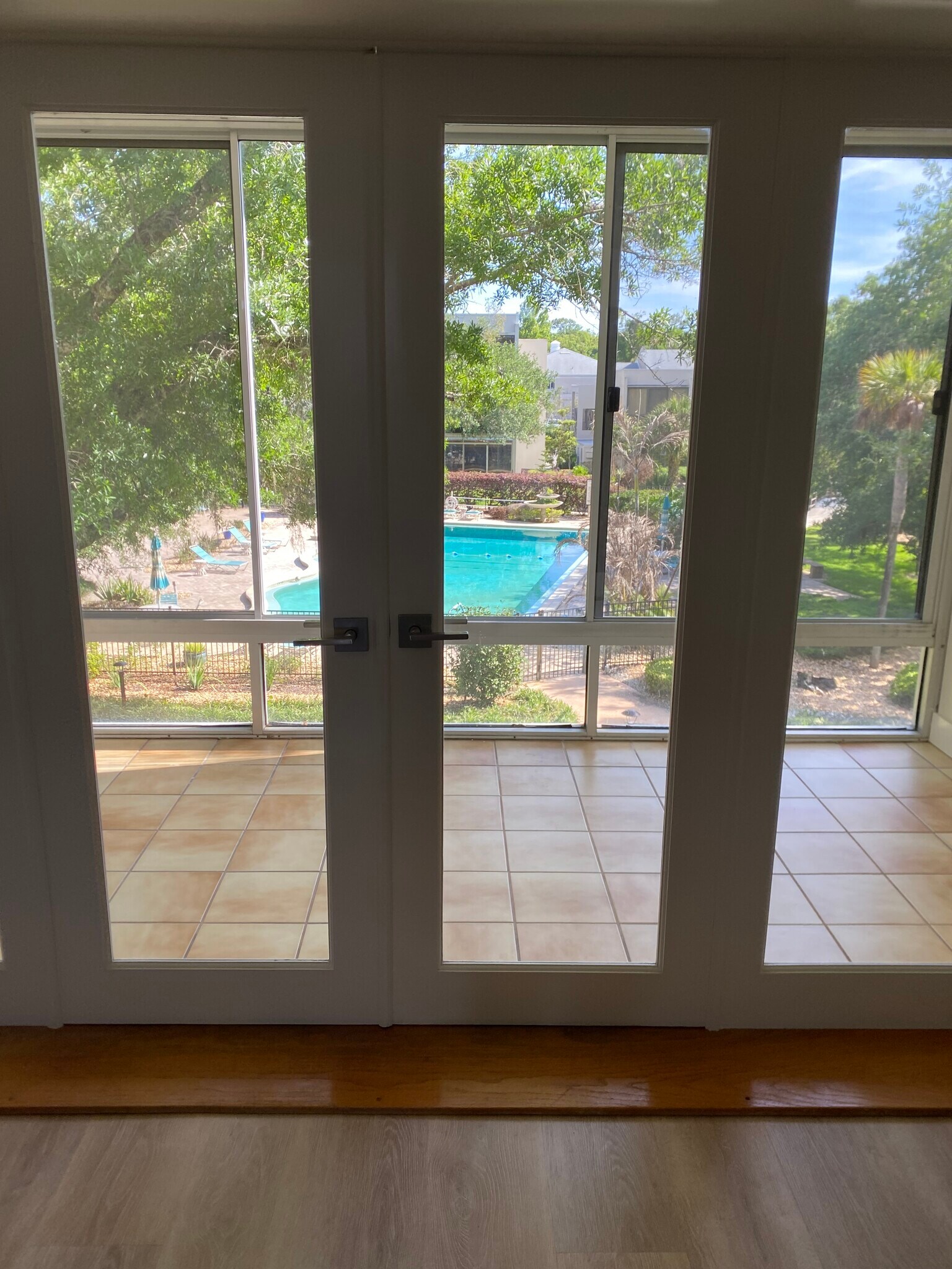 sunroom - 700 Melrose Ave