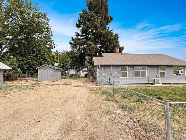 Building Photo - 103 N Dewey Ave