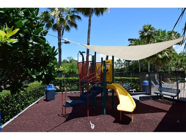 Building Photo - 569 Vallance Way NE