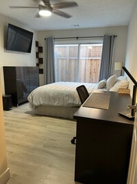 Building Photo - 2105 Corte Primavera