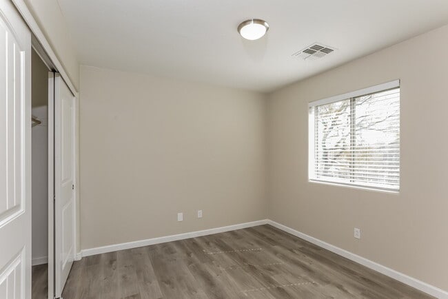 Building Photo - 10225 W Camelback Rd