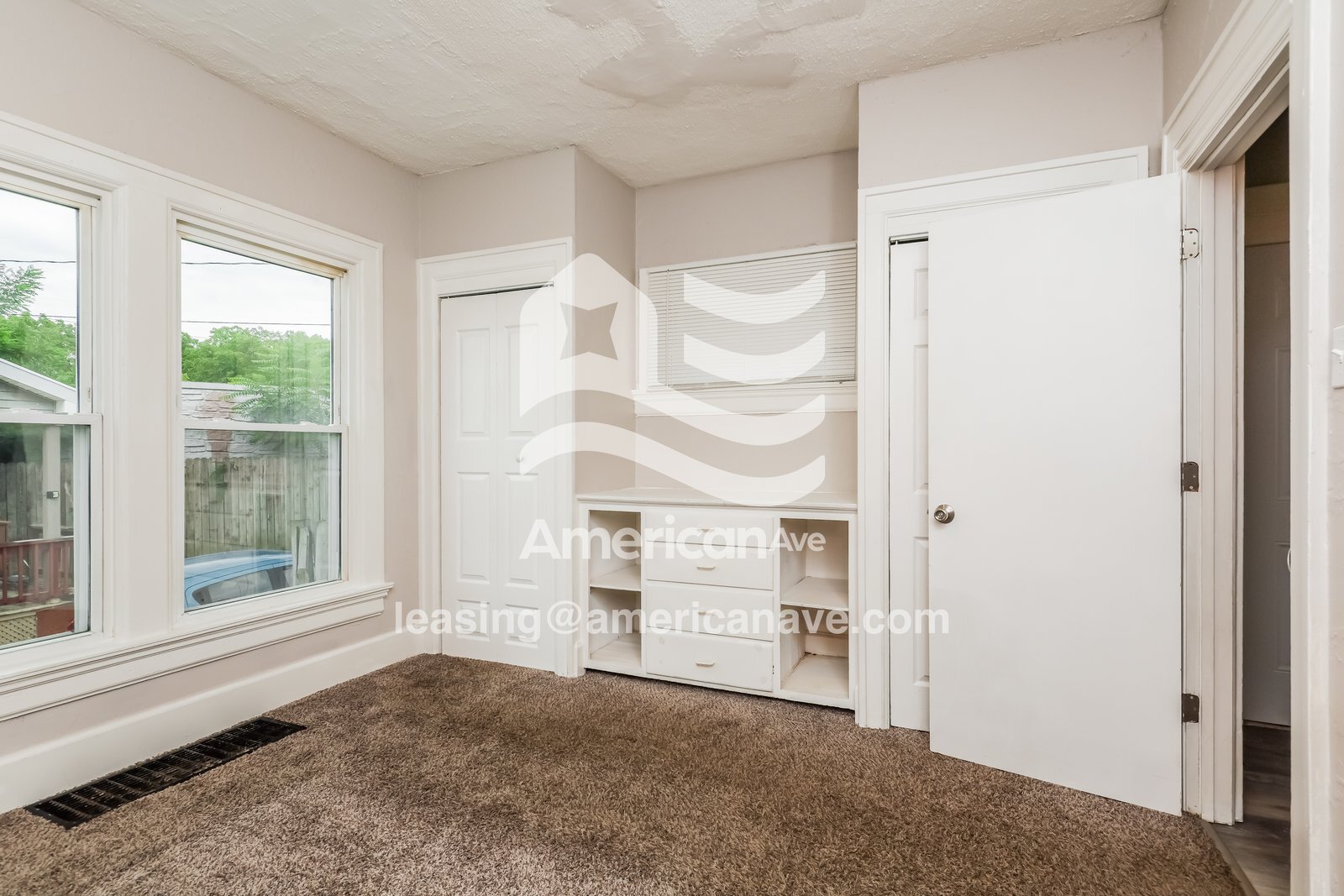 Building Photo - 412 Kolping Ave