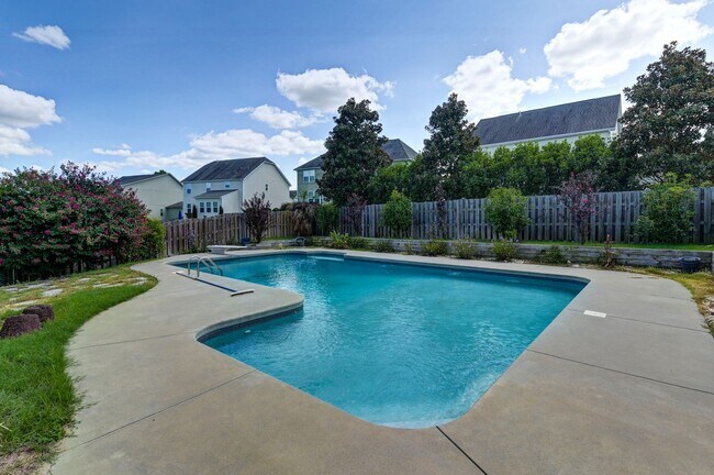 Building Photo - 217 Golden Fluke Dr