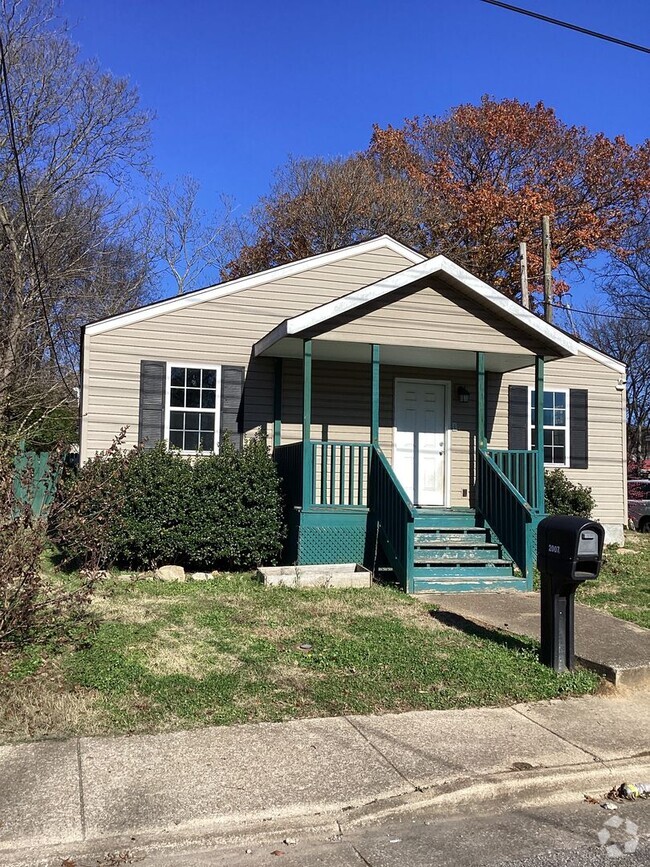 Building Photo - 3 Bedroom 2 Bath House