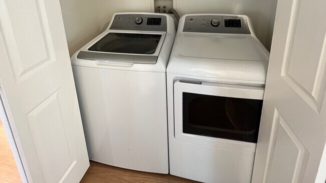 Building Photo - 5401 N Pecos St