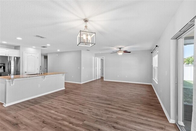 Building Photo - 10602 Massimo Dr