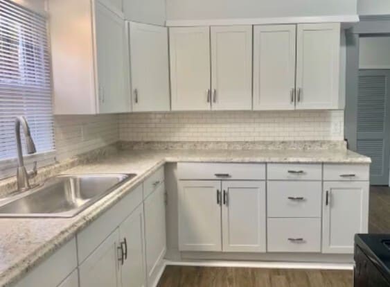 Building Photo - 1941 W 77th St