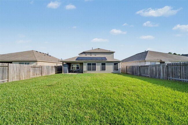 Building Photo - 20815 Acorn Valley Dr