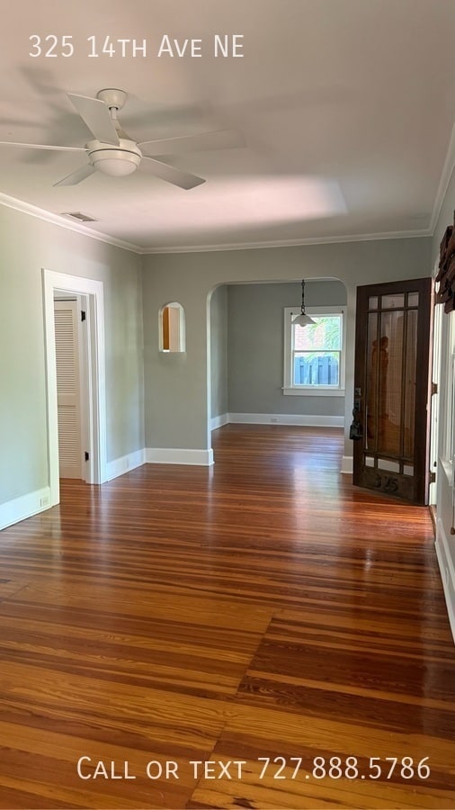 Building Photo - 325 14th Ave NE