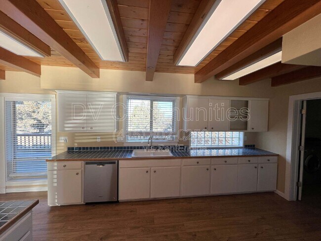 Building Photo - 2500 SW 83rd St