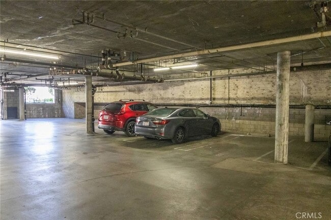 Building Photo - 4543 Willis Ave