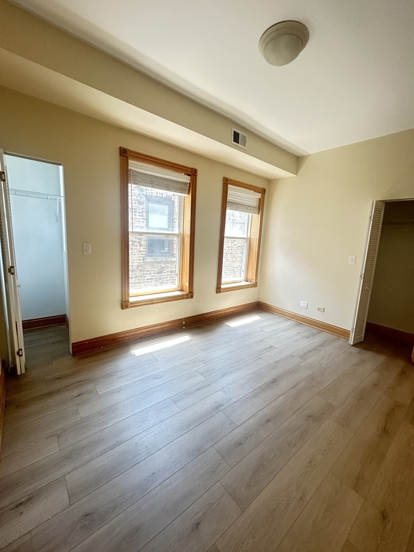 Building Photo - 4518 S Vincennes Ave