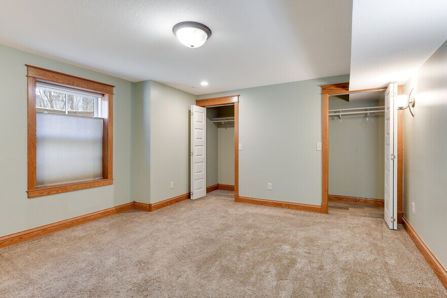 Building Photo - 1395 Englewood Ave