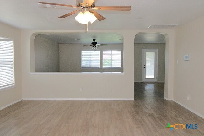 Building Photo - 6401 Nessy Dr