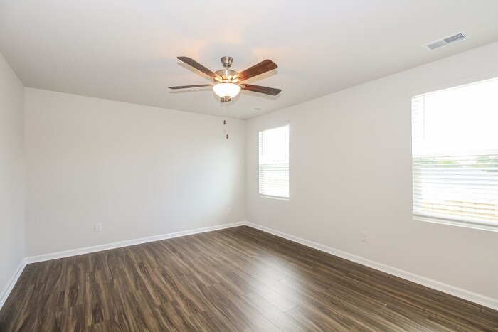 Building Photo - 3911 Starry Sky Rd