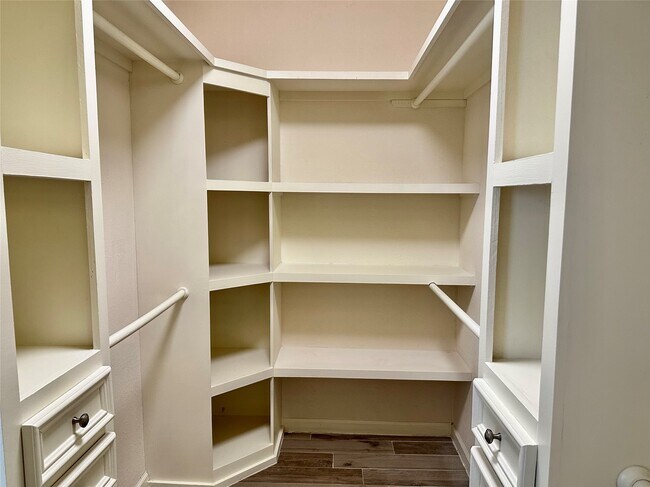 Building Photo - 21314 Bella Luna Ct