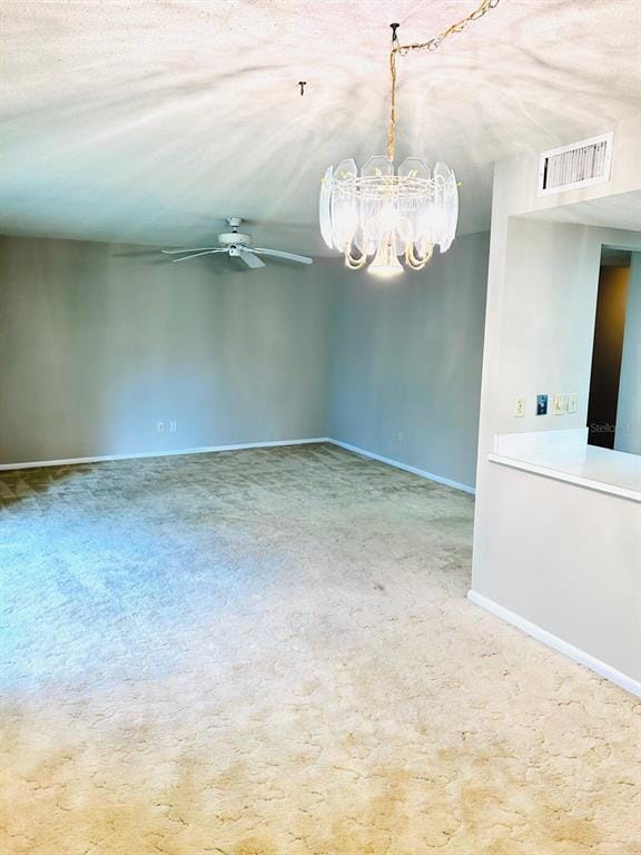 Building Photo - 592 Fairways Cir
