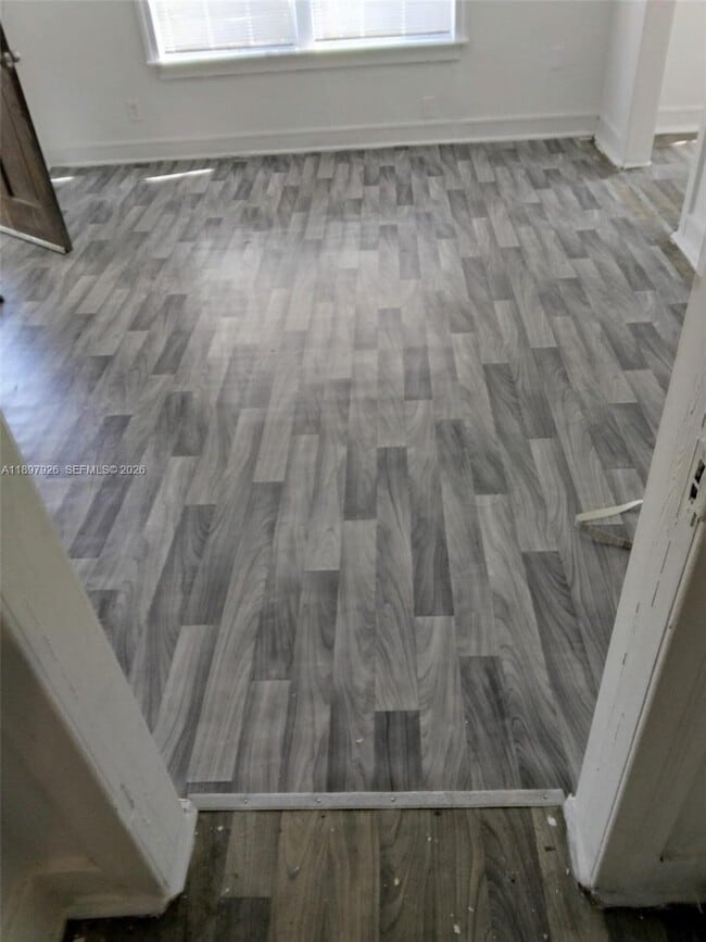 Building Photo - 2748 Broadway Ave