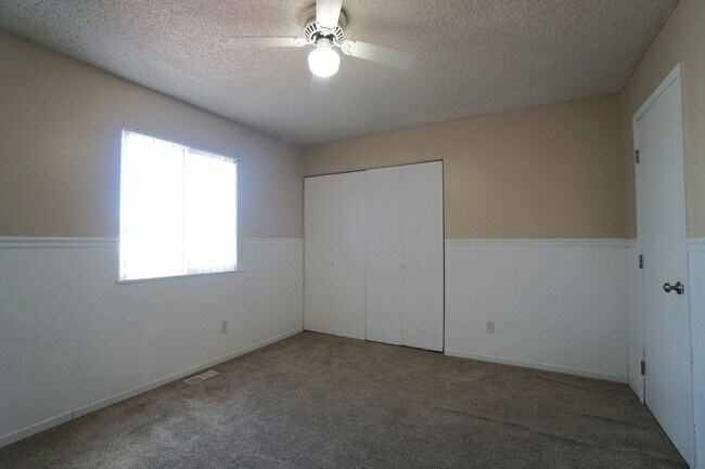 Building Photo - 7644 Lexington Manor Dr