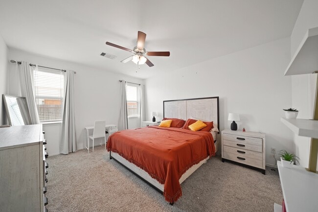 Building Photo - 5958 First Blush Dr