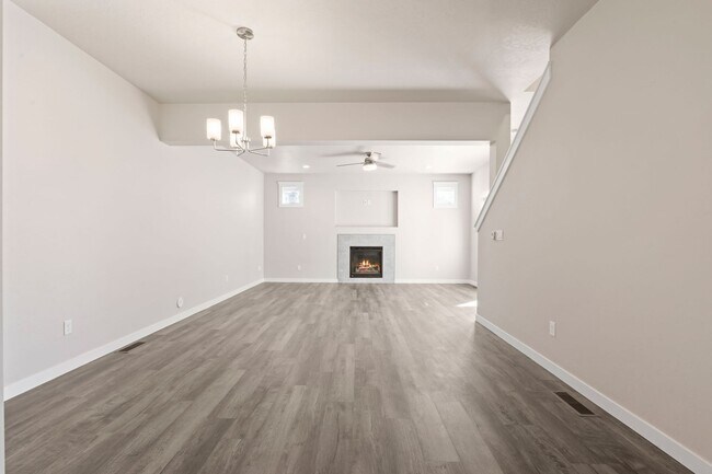 Building Photo - GORGEOUS Duplex in Payette w/3 Bedrooms & 2.5 Baths