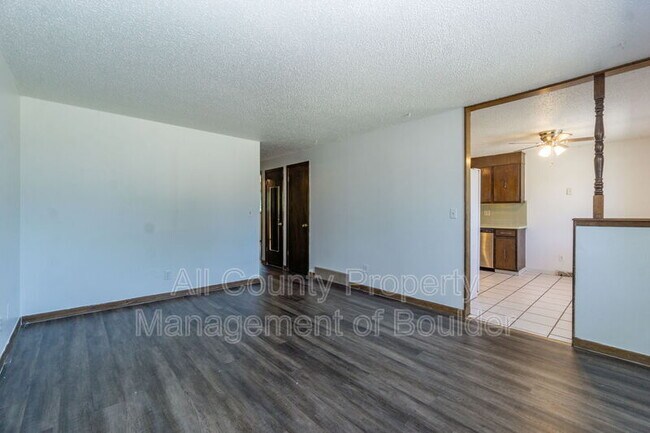 Building Photo - 279 Caywood Ct