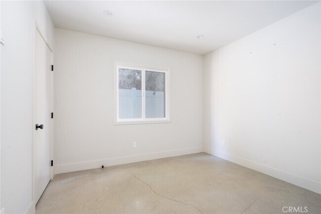 Building Photo - 14309 Califa St