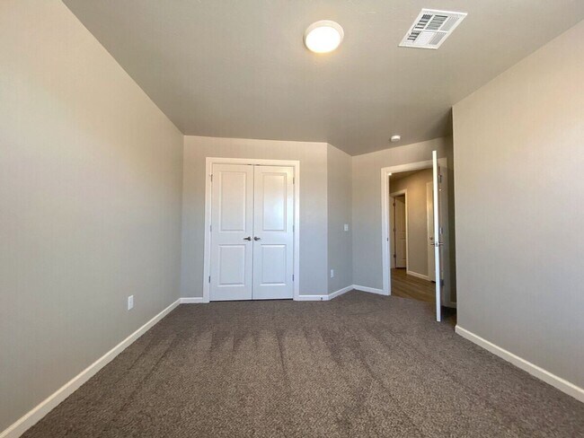 Building Photo - 7904 NW 134th St