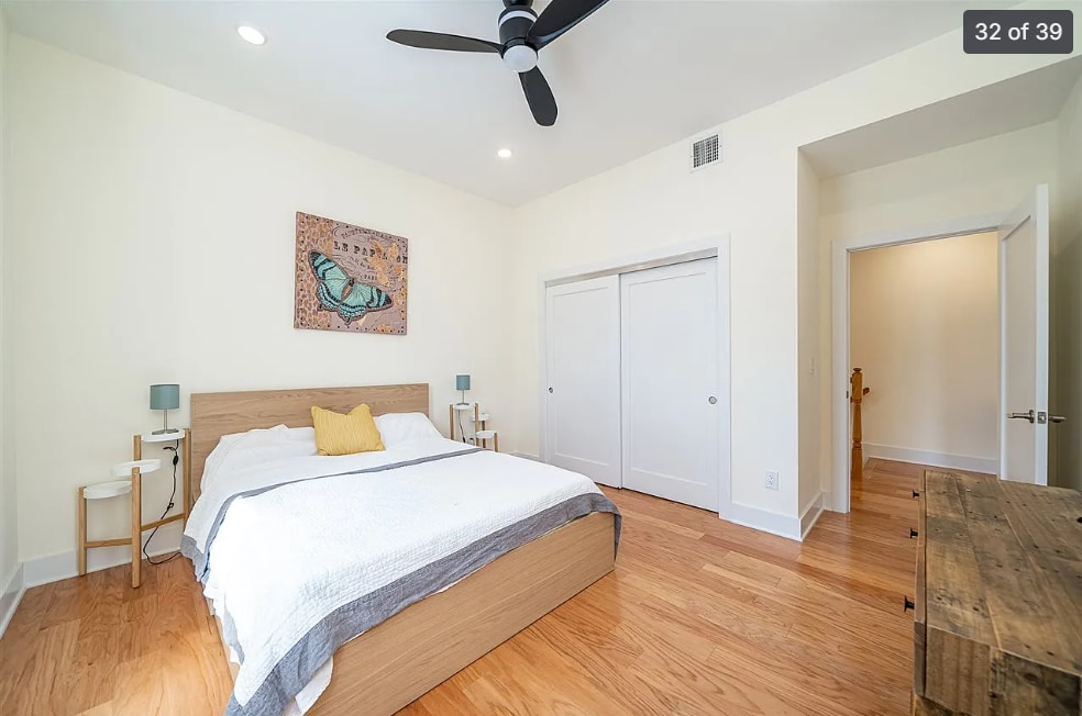 Building Photo - 209 Hutton St