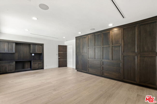 Building Photo - 4423 Bergamo Dr